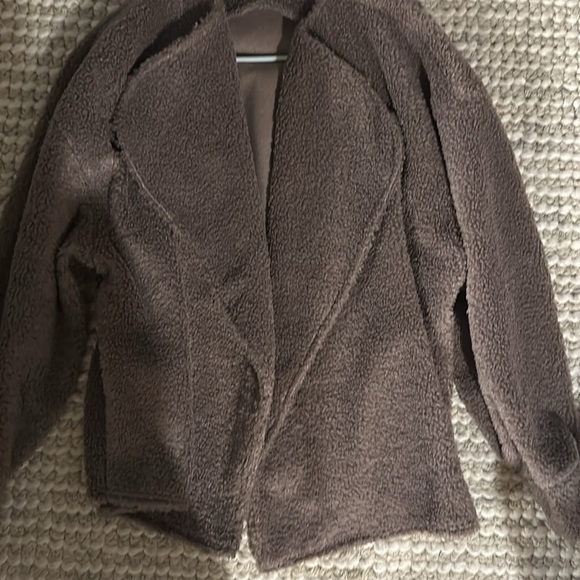 NWT Express Sherpa Blazer in dark‎ taupe, mauve pink Large - Picture 4 of 6